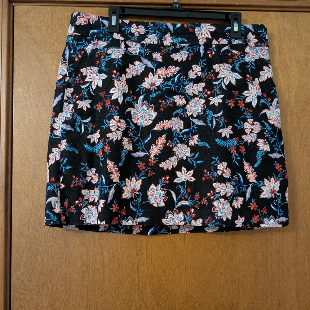 Croft & Barrow Black Floral Mini Skirt